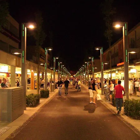 Tranquil Steps From Shore In * Bibione